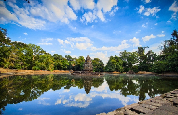 EXPLORE BANTEAY SREI